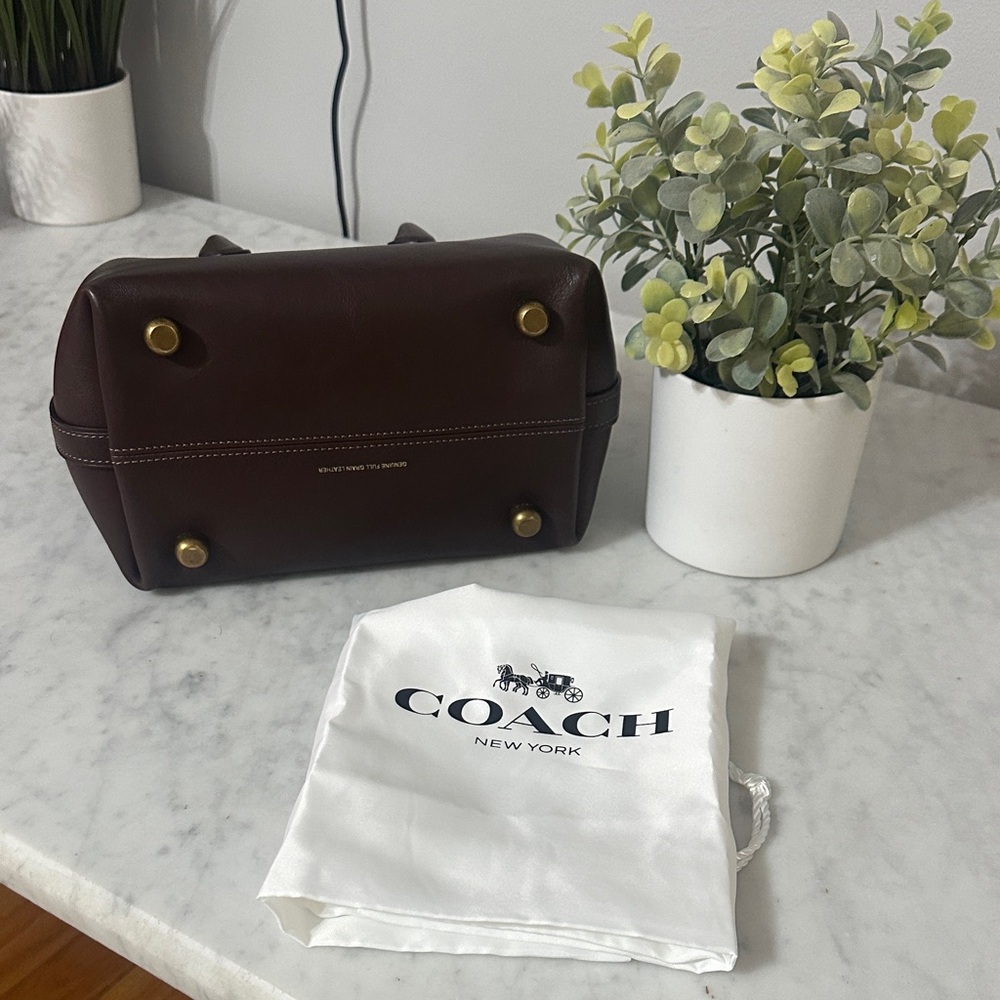 Coach Empire 21 Satchel - Picture 3 of 8